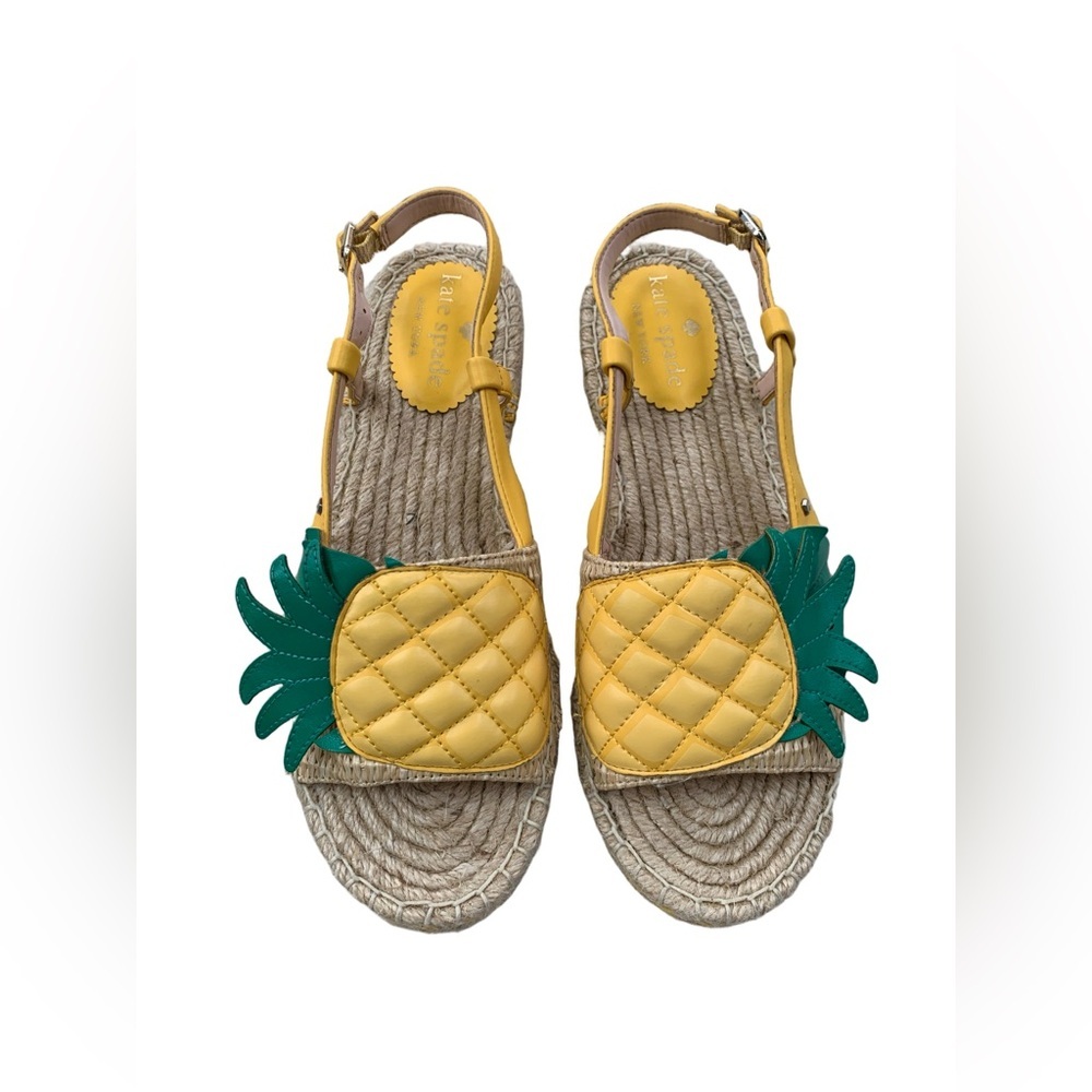 Kate Spade Women’s Size 6.5 Tropical Pineapple Bonnie Sandals Beachy Flats